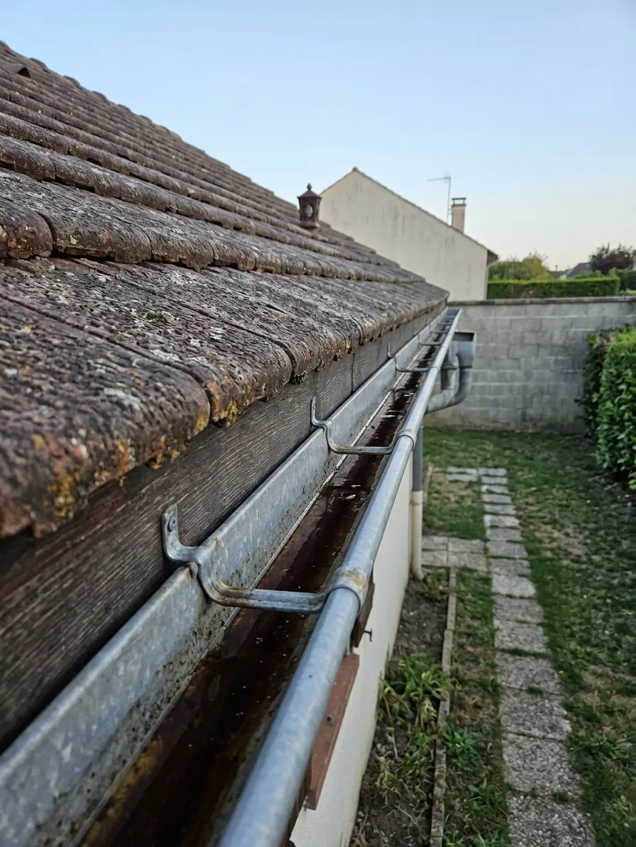 Entretien et réparation de gouttières à Roissy-en-Brie